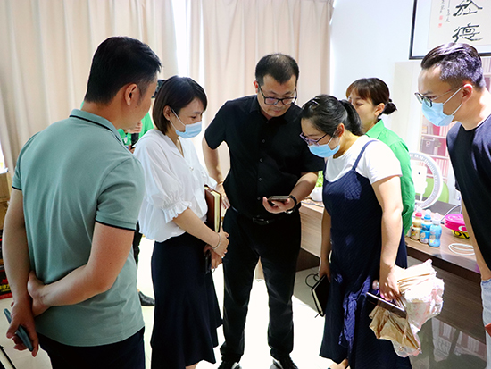 Қgӭ(chung)f(xi)ͬąһWR𱬾W(wng)^