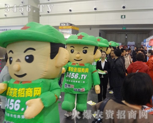 微笑再美再甜 只有你的才是特別